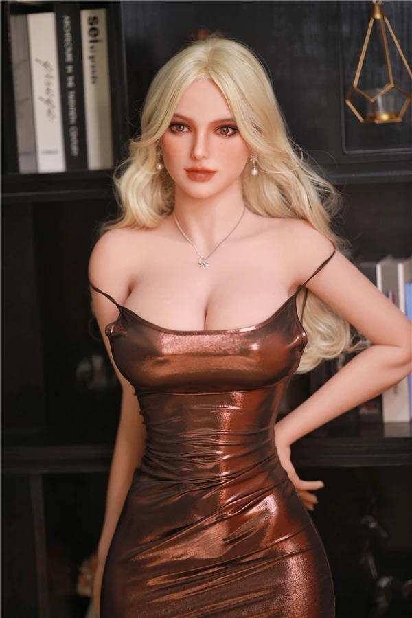 Fire Doll Gracelyn 166cm: A Luxurious Dinner Party Style Sex Doll Reviewed