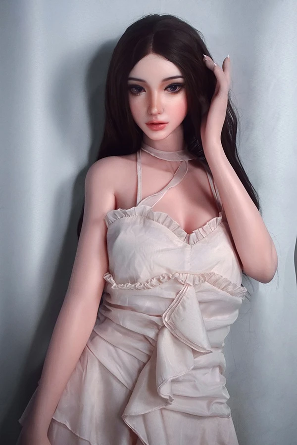 Review of the Adaline 165cm Super Realistic Silicone Sex Doll by Elsa Babe