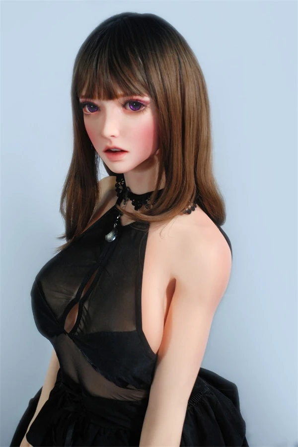 Realistic and Alluring Japanese Sex Doll Nora 150cm by Elsa Babe