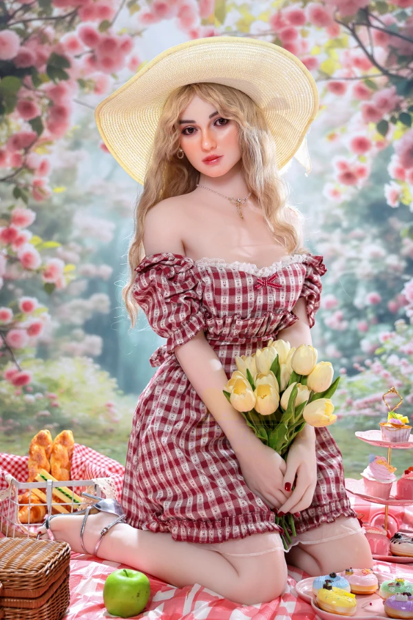 Irontech Doll Evelyn 162cm Silicone Head Blonde Small Tits Big Butt Sex Doll Review and Analysis