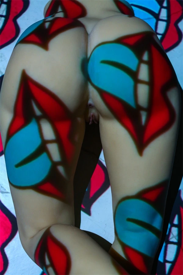 Realistic Alva 83cm Torso Doll with Lifelike Features and Curvy Legs