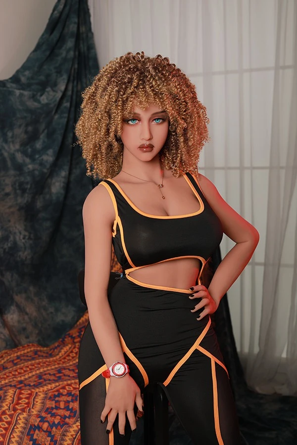 Rifrano Yara 165cm Curvy Latina Sex Doll with Emphasized Curves
