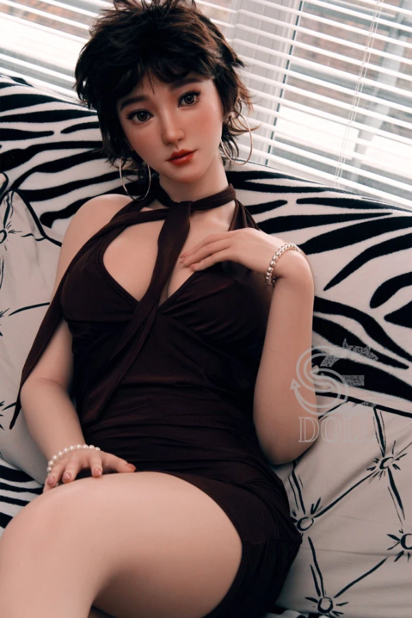 SEDOLL Hailey 160cm Short Haired Sex Doll Review: A Quirky Addition to Your Collection
