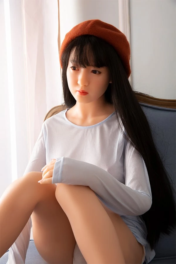 In-Depth Review of the 152cm Super Realistic Silicone Sex Doll Della