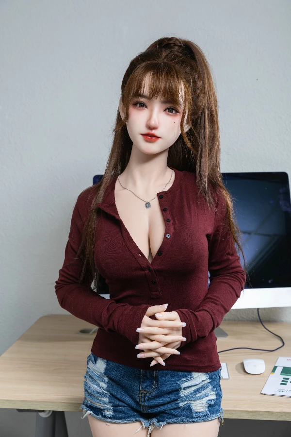 Qita Doll Marlee 166cm A Stunning Asian Silicone Sex Doll with Fair Skin and Exquisite Features