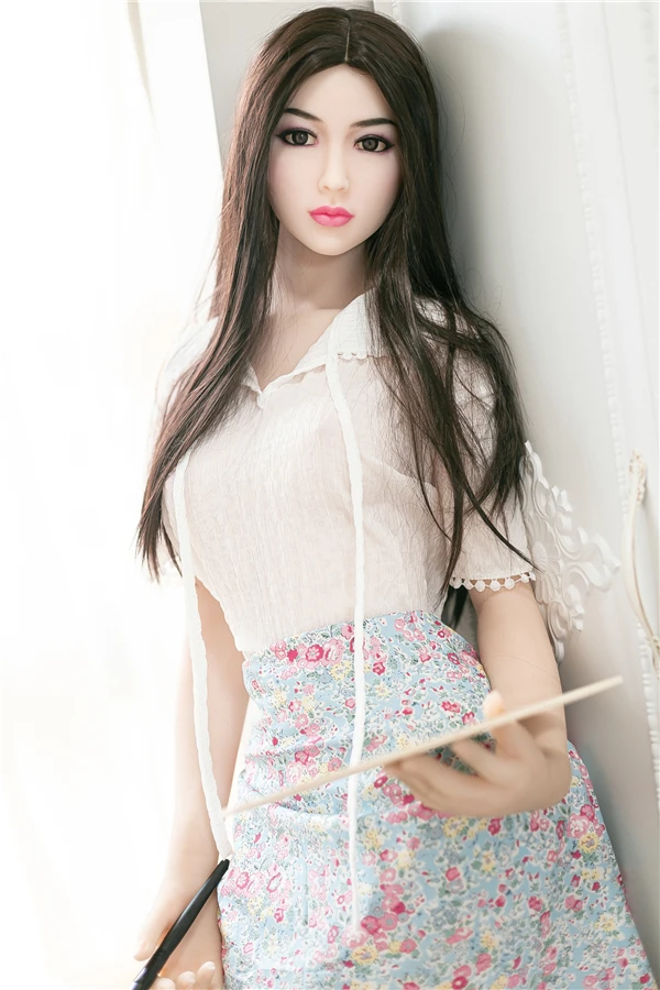 Luxurious and Lifelike Asian Sex Doll Elisabeth Standing at 158cm
